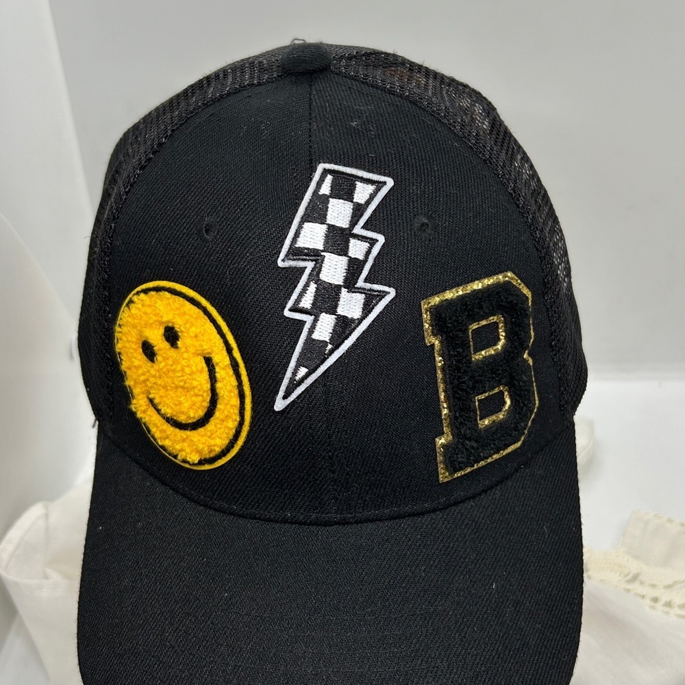 Black Unisex Smiley Trucker Hat.
NWOT. - Picture 3 of 9